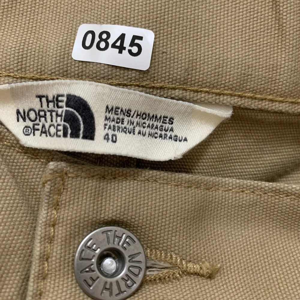 The North Face 11-inch Cargo Shorts Men's 40 Khaki Cotton Canvas Outdoor Utility